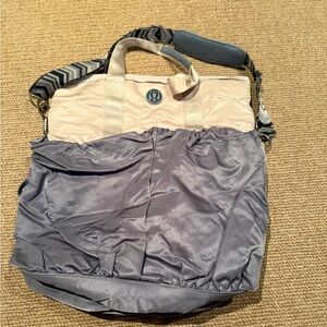 🩶🤍 Lululemon Tote Bag 🤍🩶